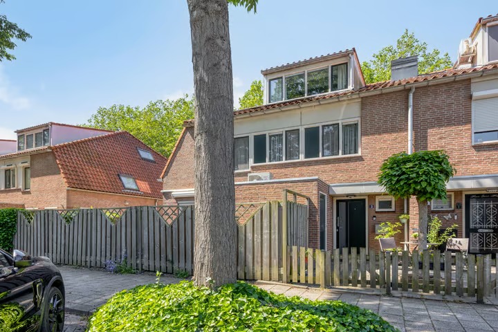 Hoekwoning Wit-geellaan 3 in Zoetermeer