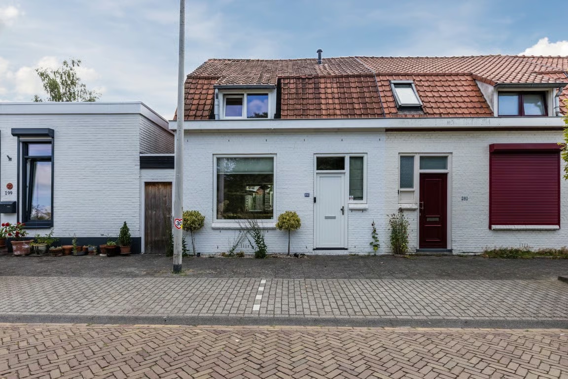 Geschakelde woning Parallelweg 200 in Bergen op Zoom