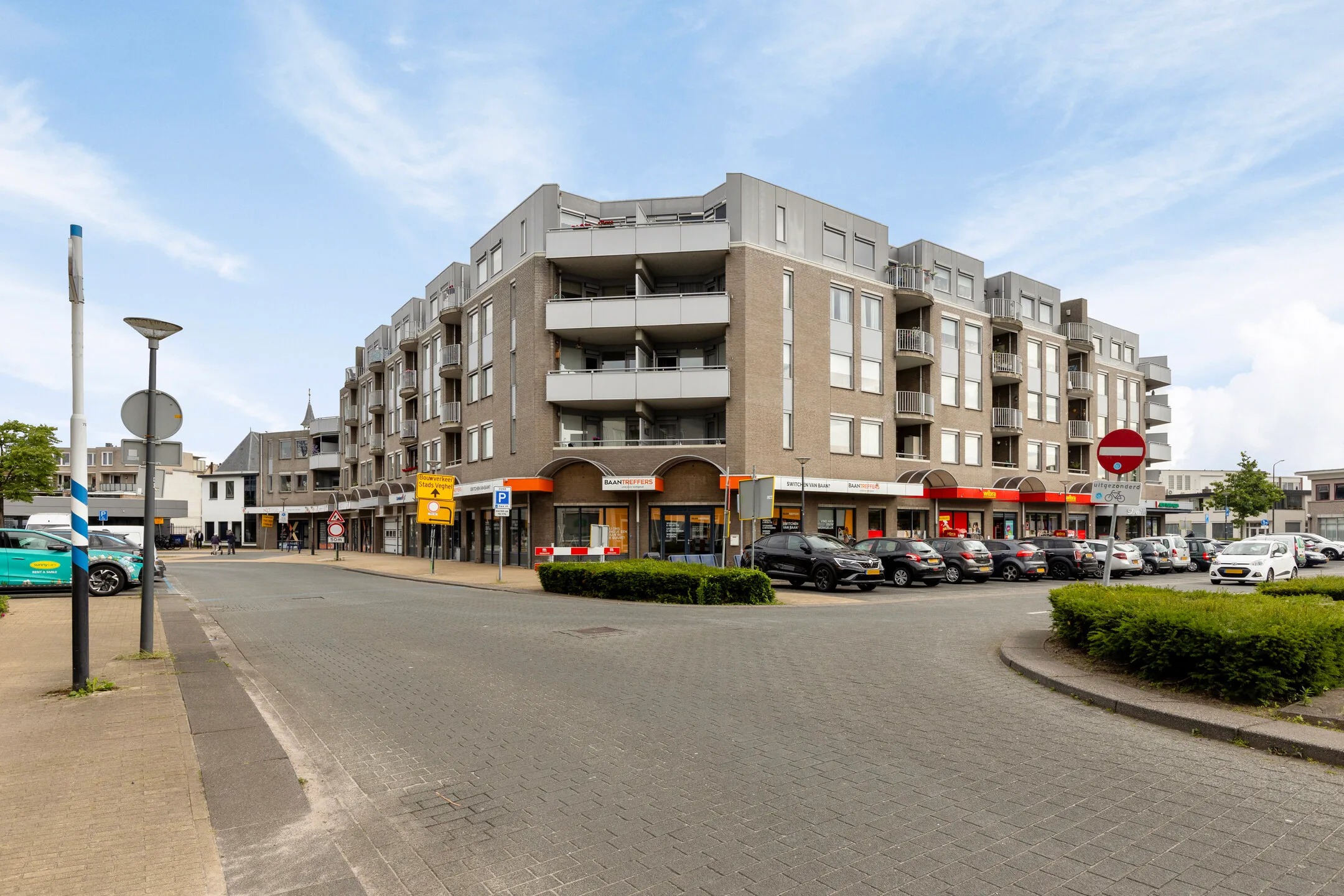 Galerijflat Stadhuisplein 173 in Veghel