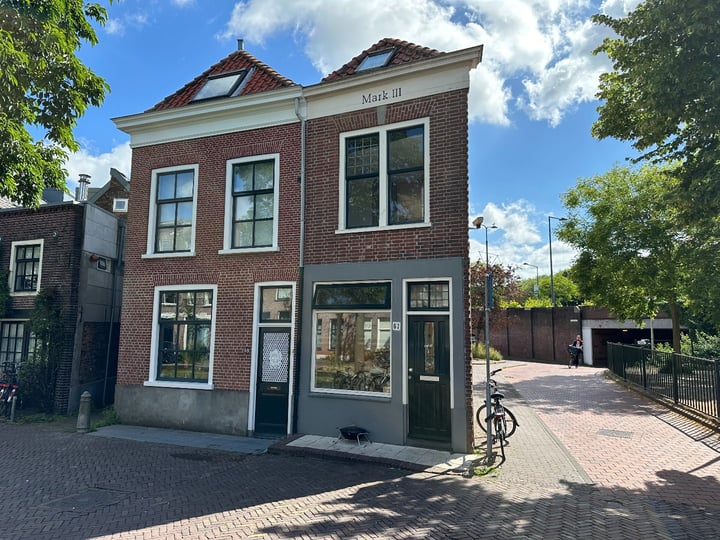 Eengezinswoning, eindwoning Achterom 67 Delft
