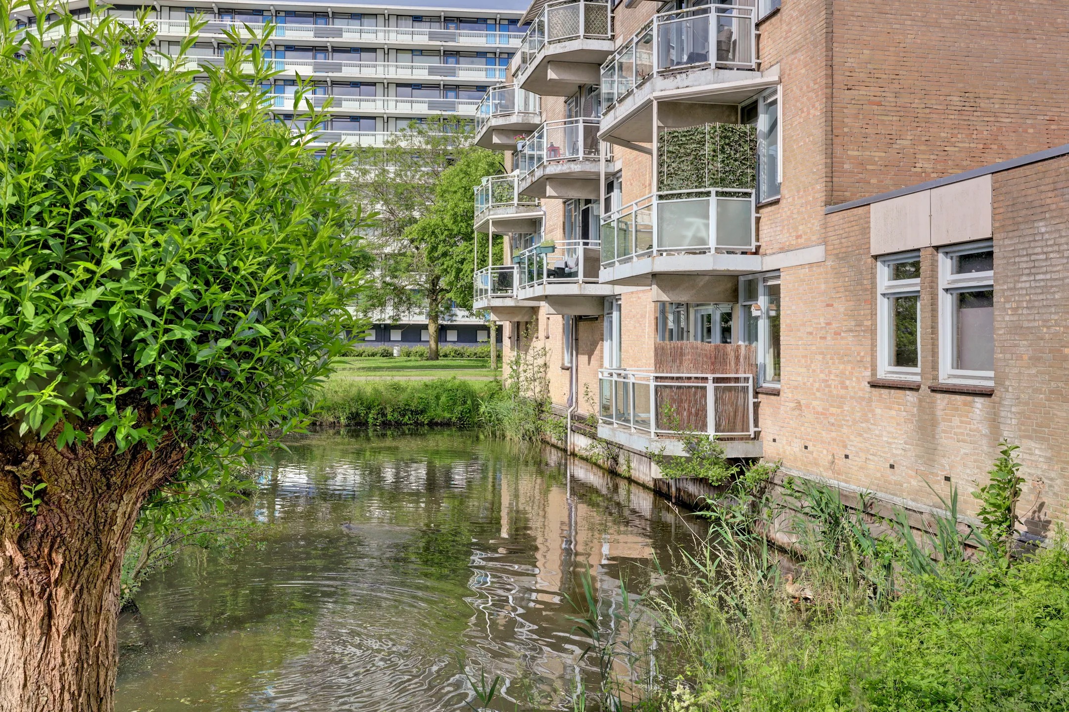 Portiekflat Raadhuislaan 89 in Spijkenisse