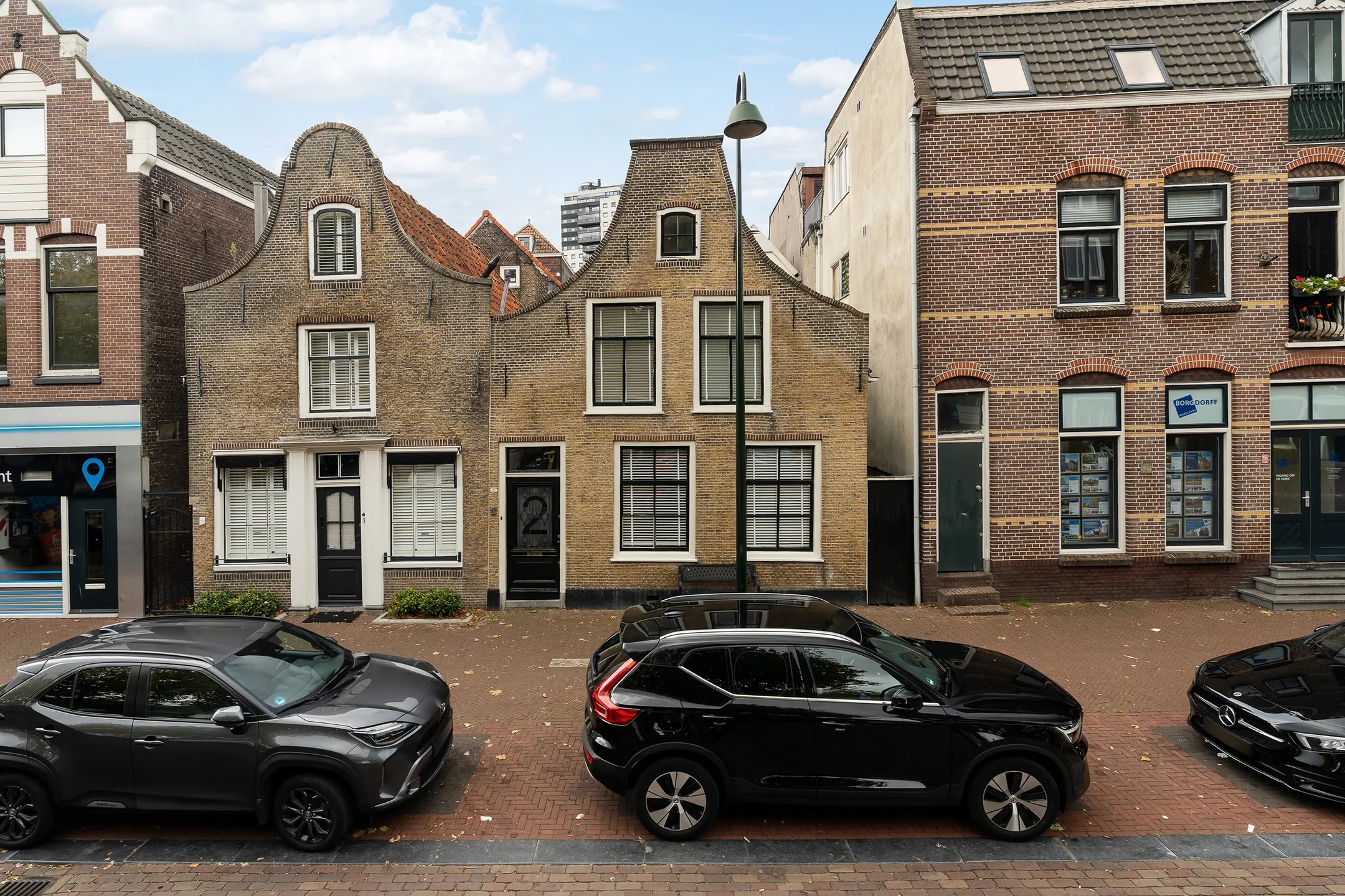 Hoekwoning Westhavenplaats 2 in Vlaardingen