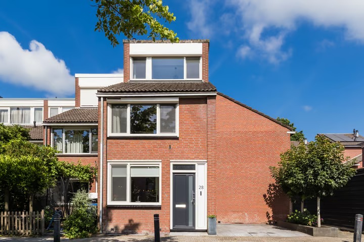 Hoekwoning Fluitekruid 28 in Bodegraven