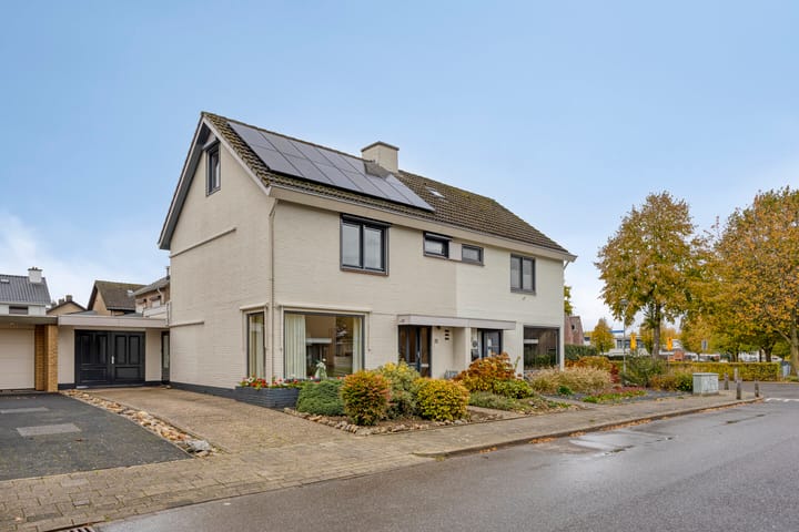 2-onder-1-kapwoning Driekuilenstraat 25 in Elsloo