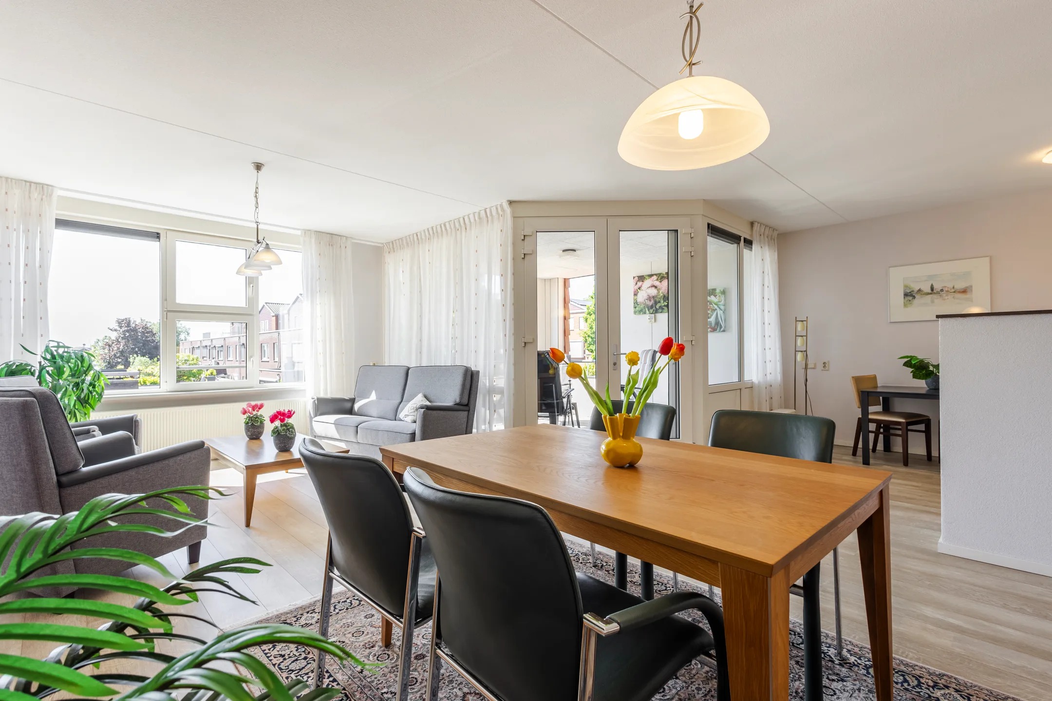 Galerijflat Bernhardstraat 123 in Groot-Ammers