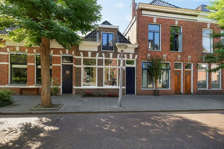Tussenwoning Eerste Hunzestraat 36 in Groningen