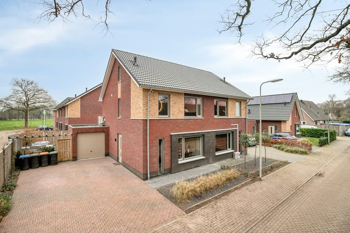 2-onder-1-kapwoning Boerhofstraat 2 B in Okkenbroek
