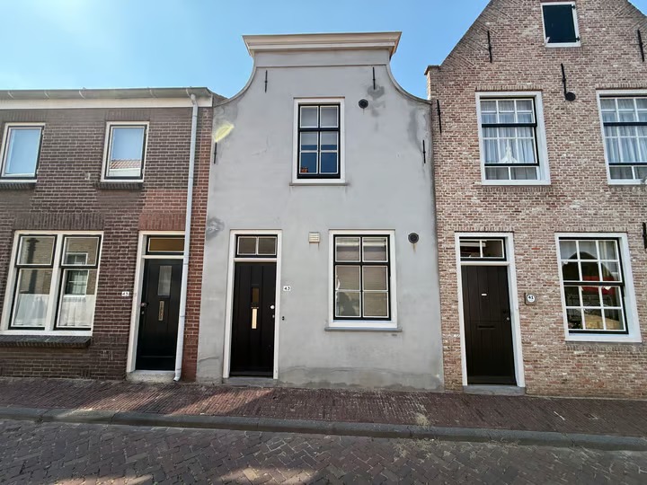 Tussenwoning van Gorcumstraat 43 in Sommelsdijk