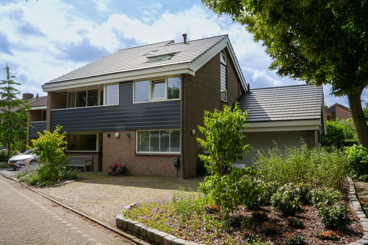 Villa, geschakelde woning Rozeboom 50 in Koog aan de Zaan