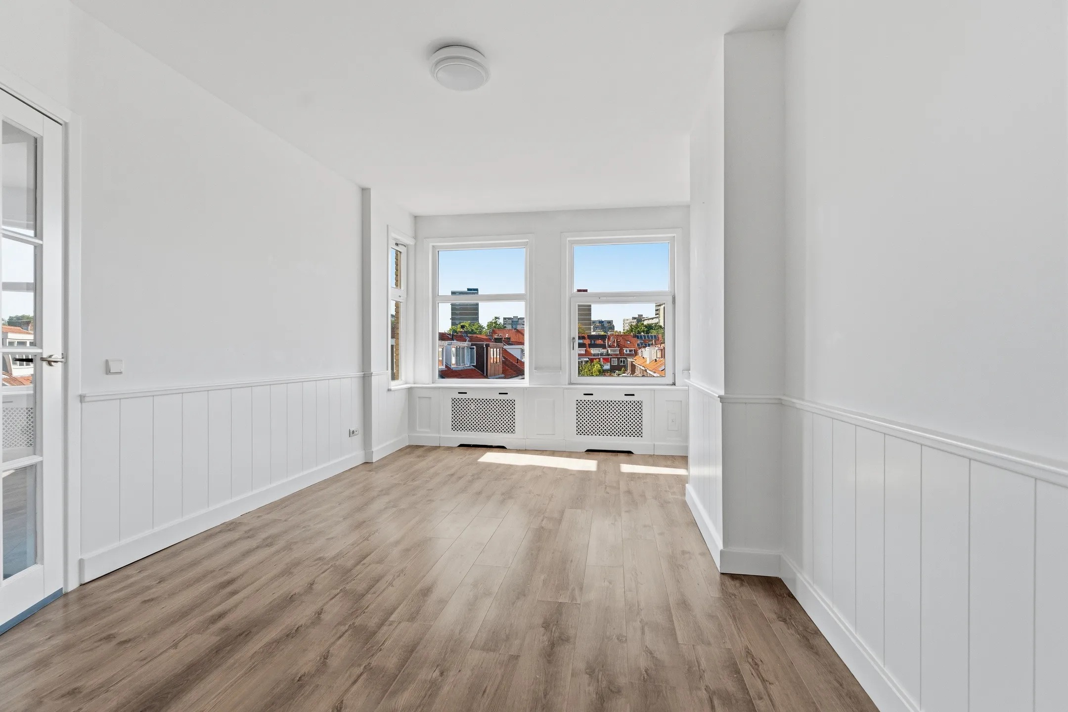 Portiekwoning Capadosestraat 214 in Den Haag