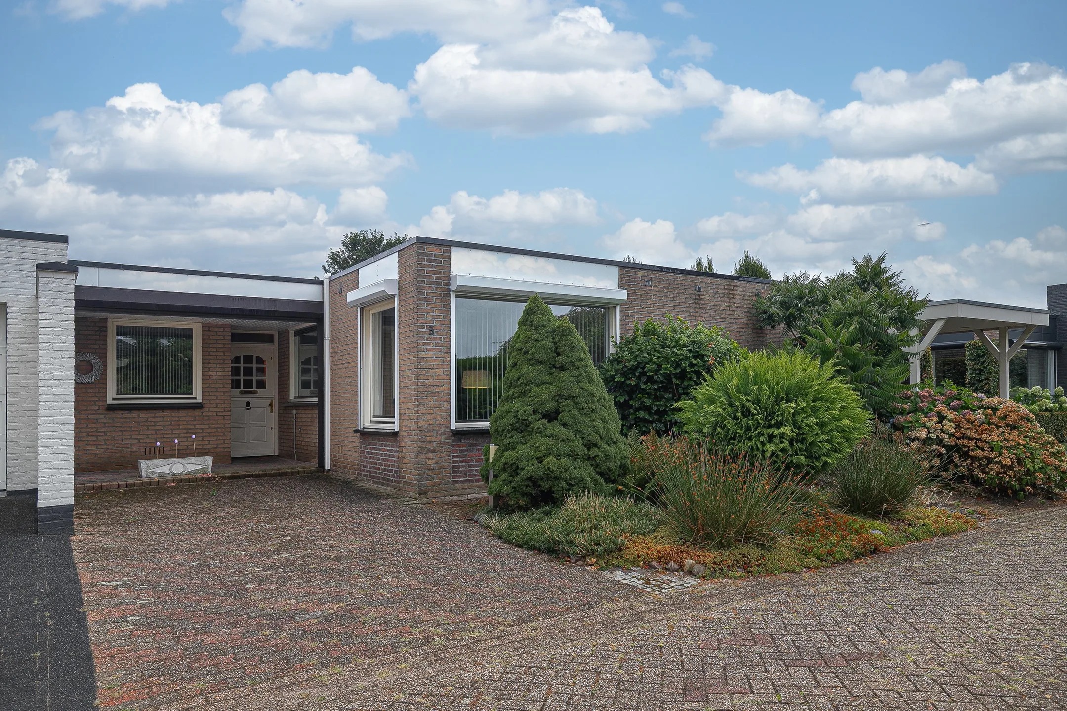 Geschakelde woning Tongerenstraat 3 Stein