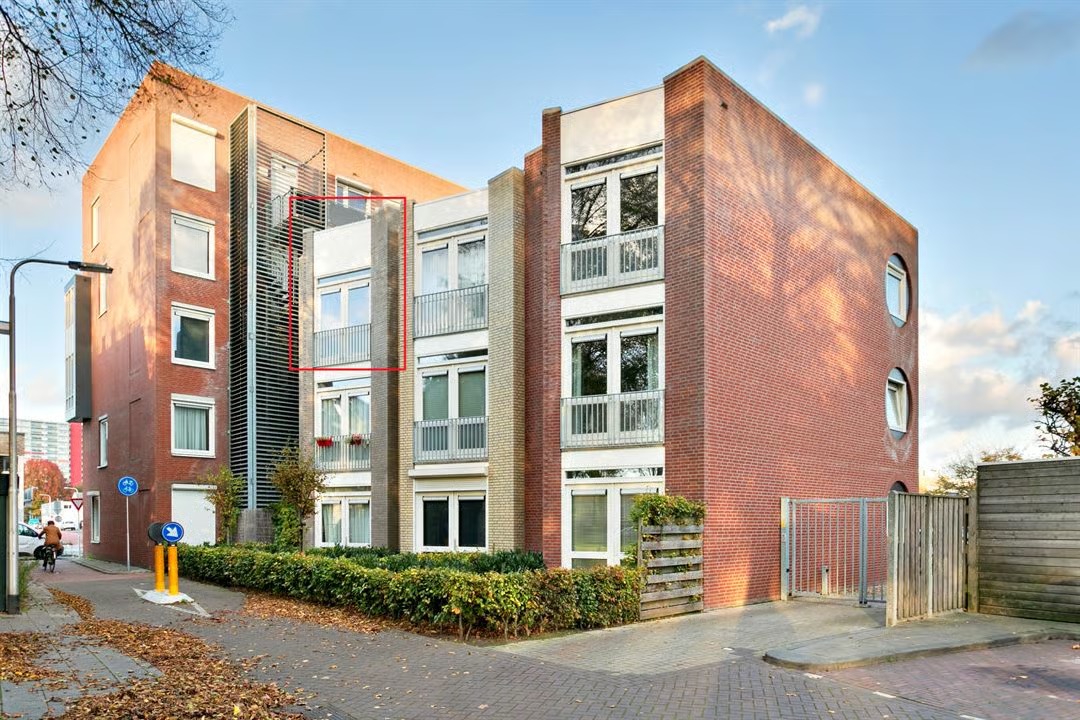 Galerijflat Ringbaan-Noord 156 28 in Tilburg