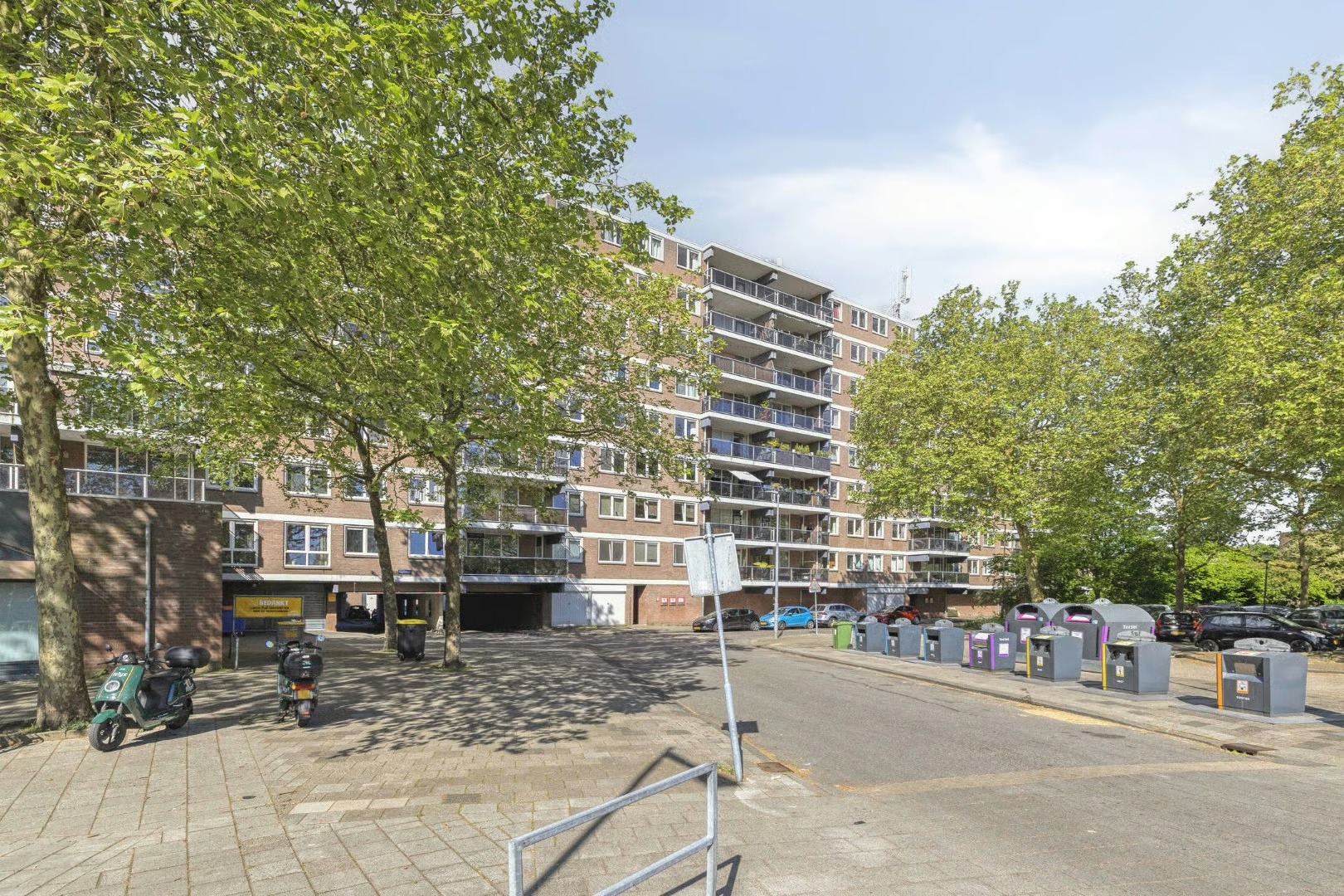 Galerijflat Engelenburg 217 in Haarlem