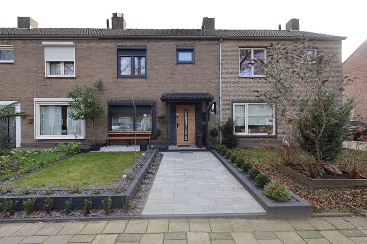 Tussenwoning Limburglaan 80 in Weert