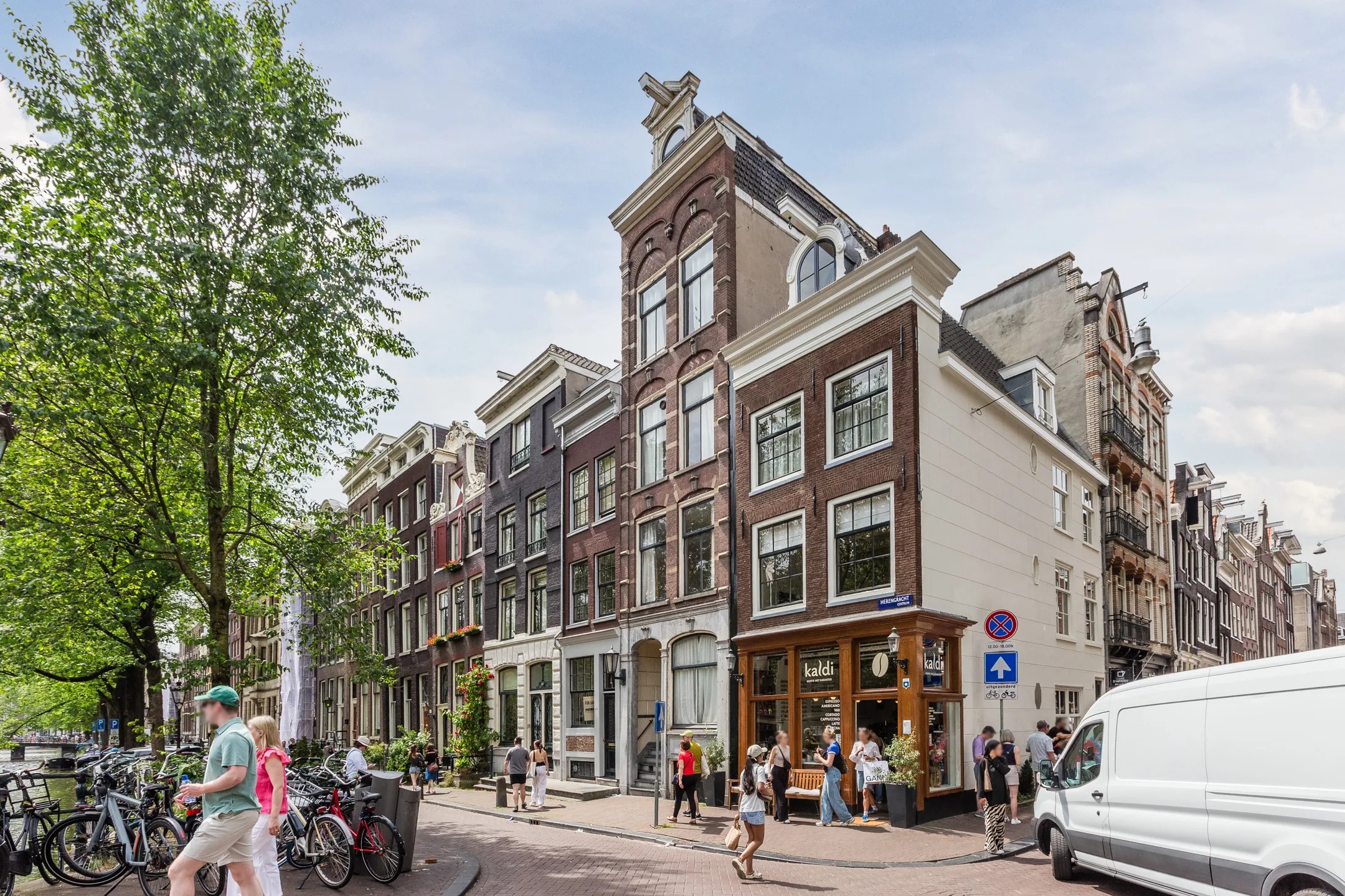 Tussenwoning Herengracht 302 in Amsterdam