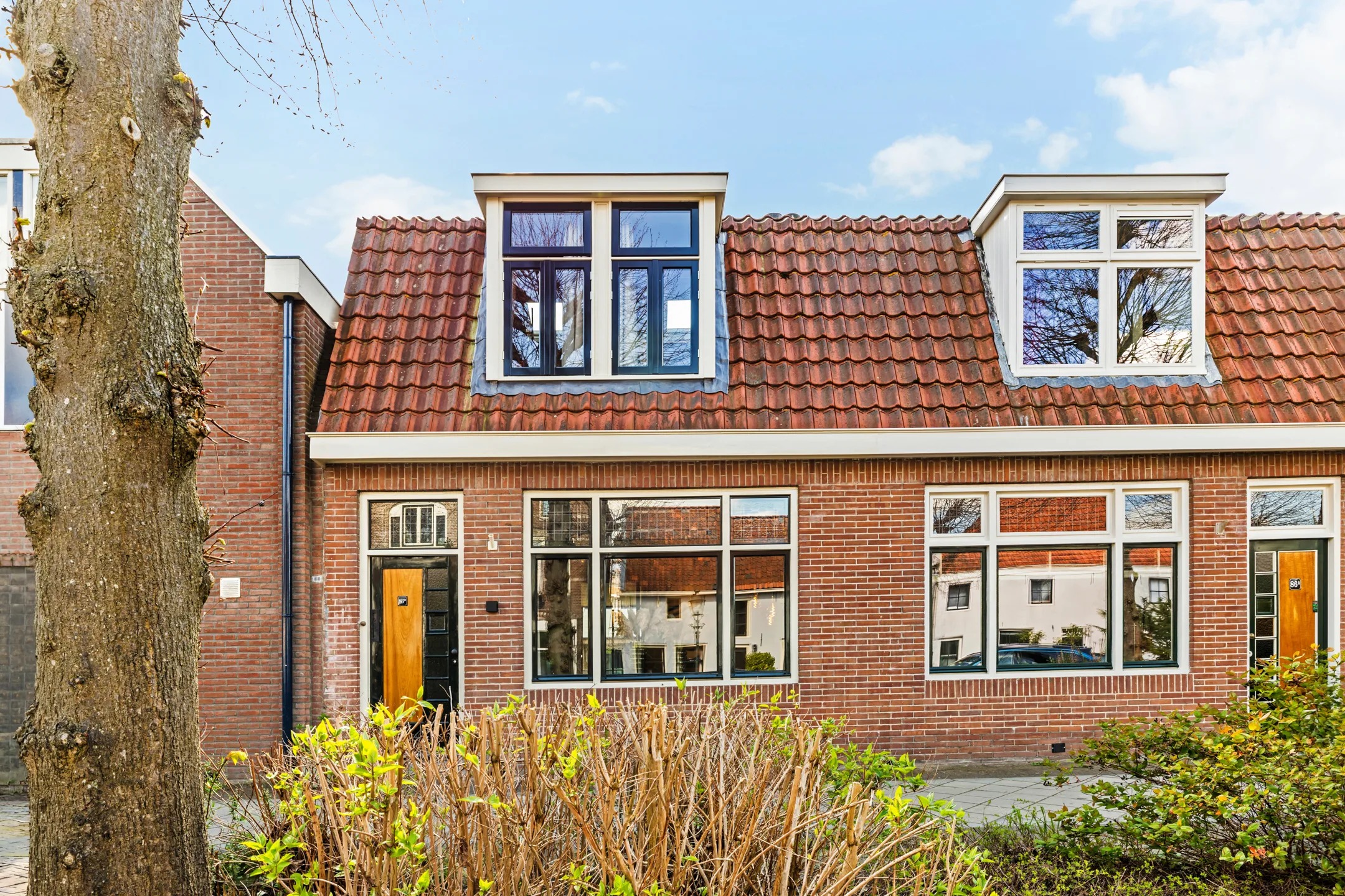 Tussenwoning Achtergracht 86 b in Weesp