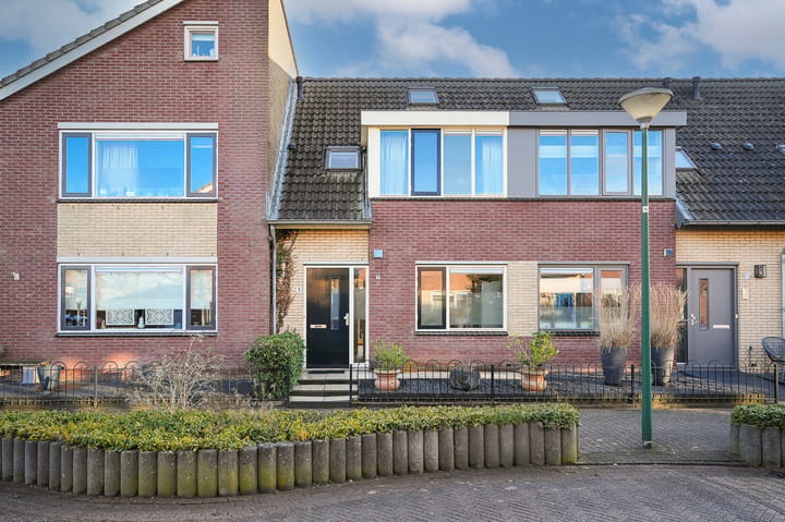 Tussenwoning Hooiland 3 in Lopik