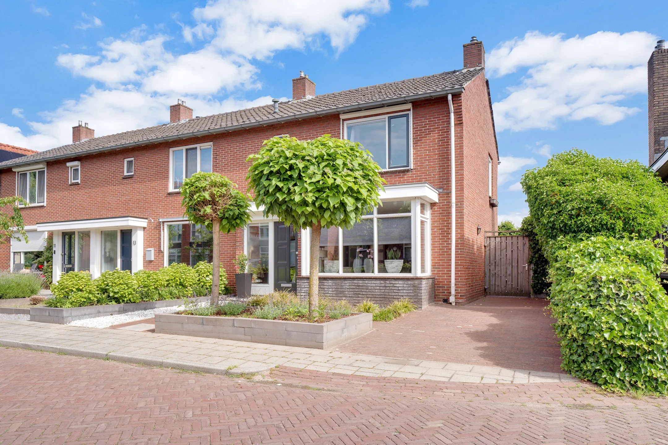 Hoekwoning Schoolstraat 15 in Nijverdal