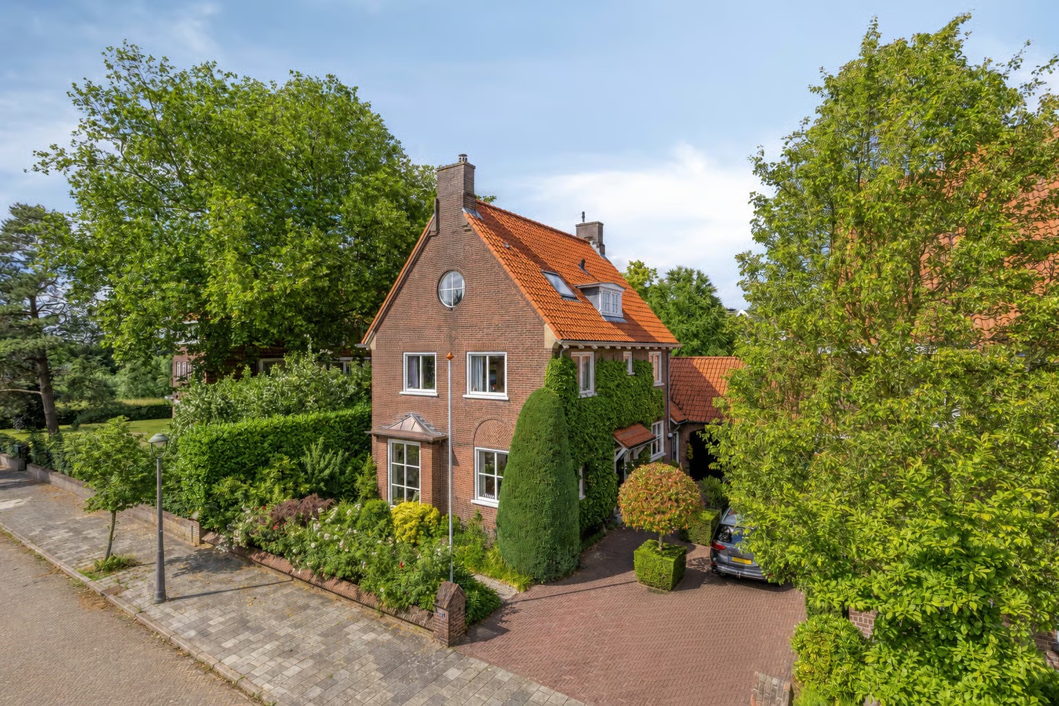 Vrijstaande woning de Genestetlaan 1 in Eindhoven