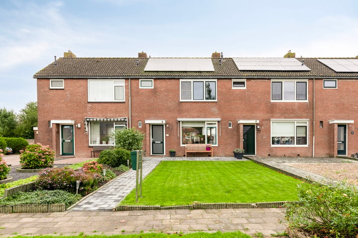 Eengezinswoning, tussenwoning Beyertstrjitte 75 in Holwert