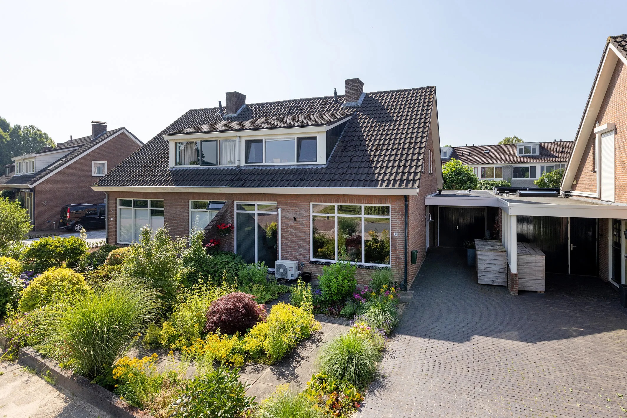 2-onder-1-kapwoning Patrijsstraat 42 in Neede