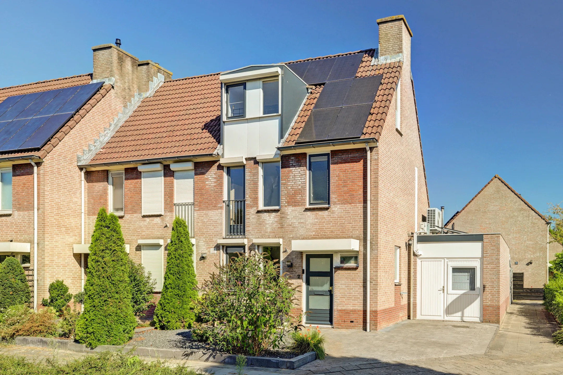Hoekwoning Albert Ruylweg 2 in Sleeuwijk