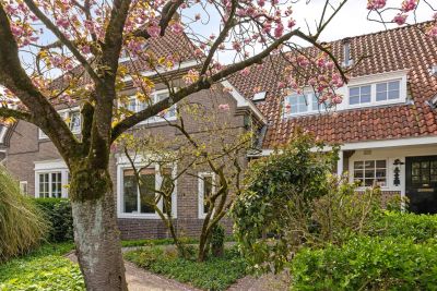 Tussenwoning Uiverlaan 6 in Eindhoven