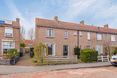 Eengezinswoning, hoekwoning Wilhelminastraat 37 in Kortgene