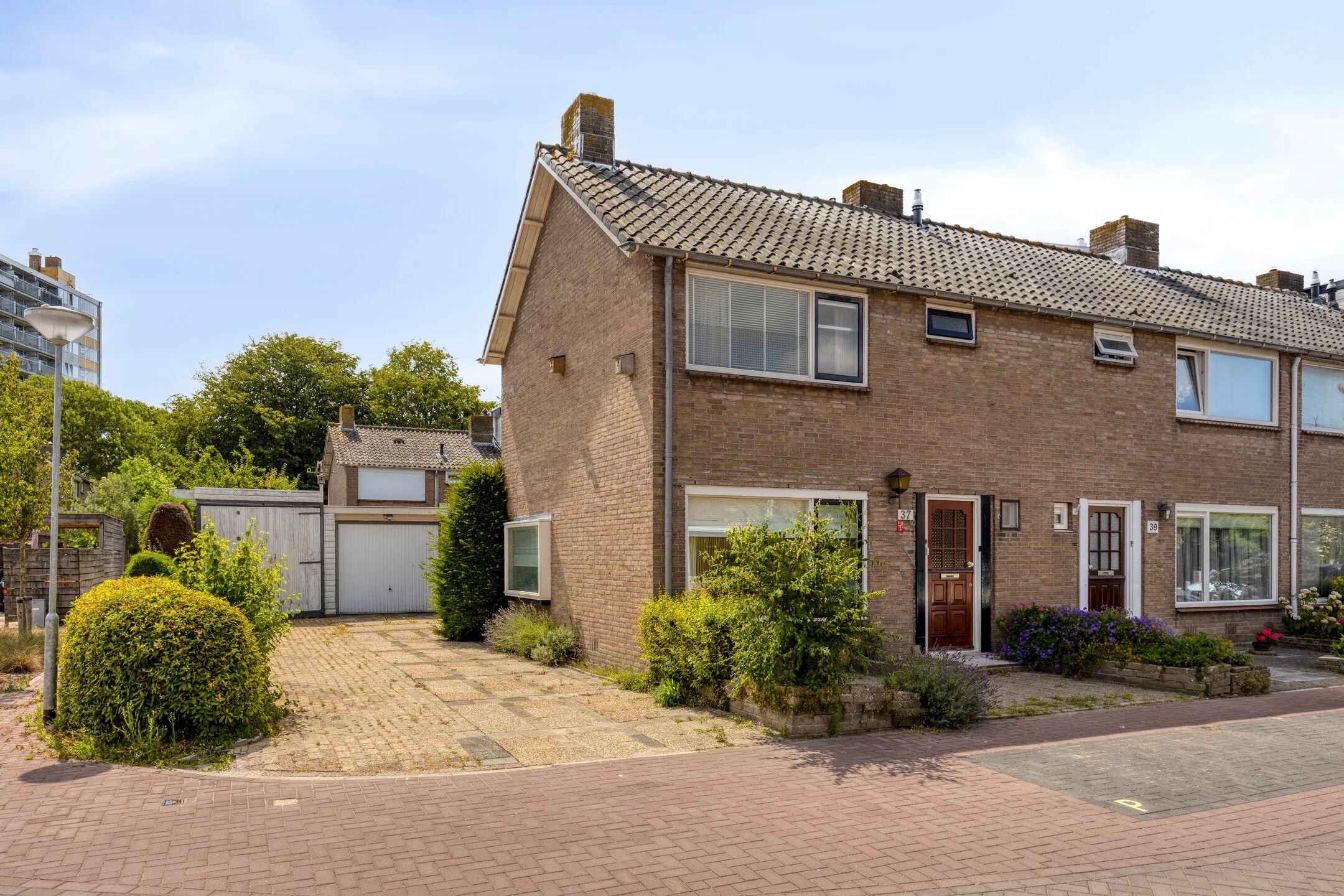 Hoekwoning Donker Curtiusstraat 37 in Vlissingen