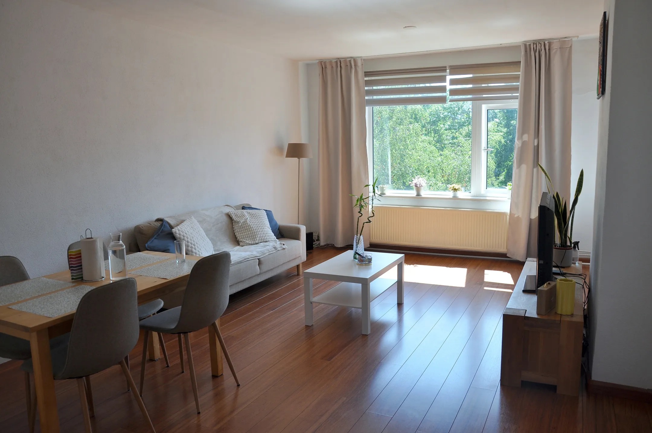 Portiekflat Carel van Manderstraat 45 in Heemskerk