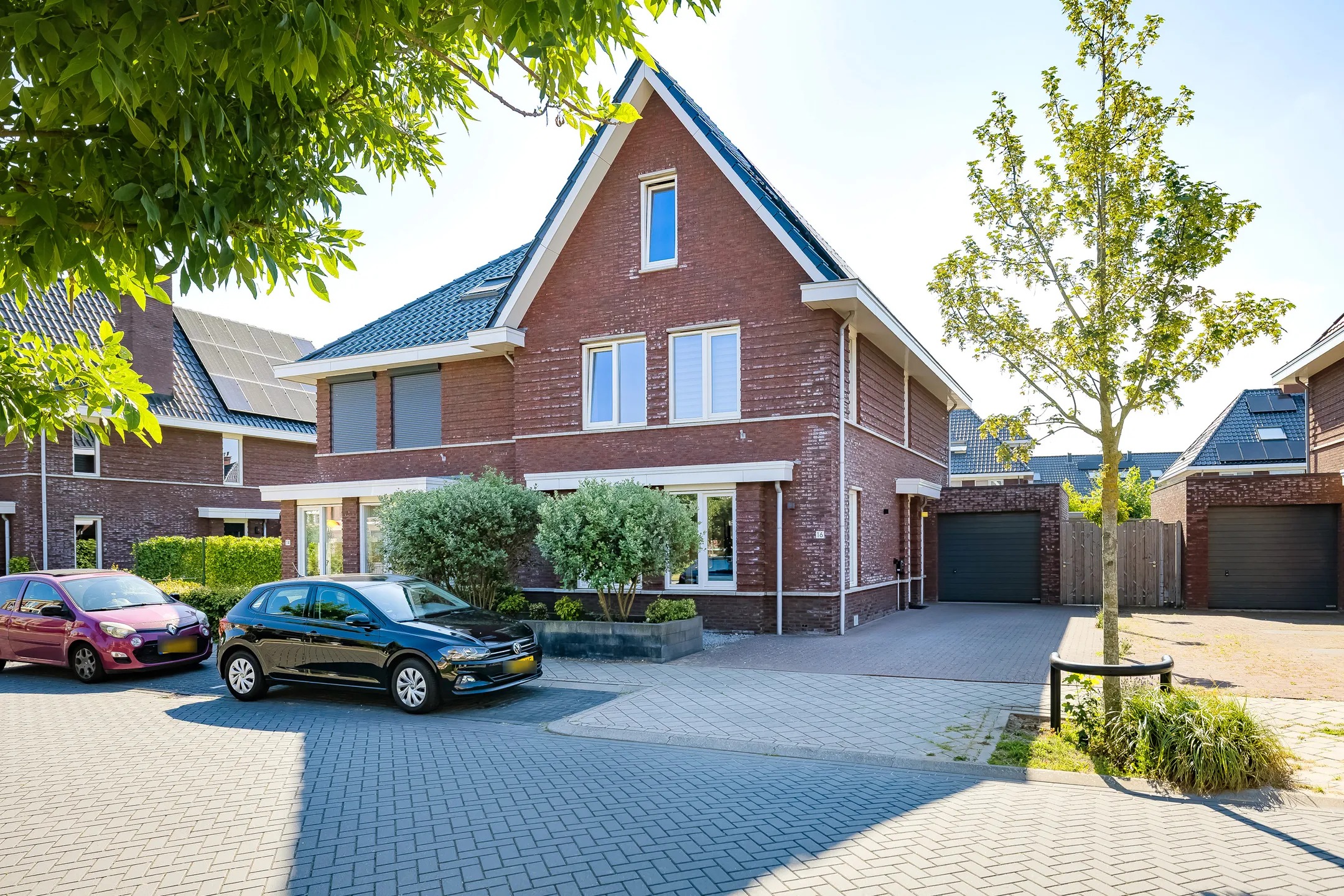 2-onder-1-kapwoning Herman Heijermanslaan 16 in Beverwijk
