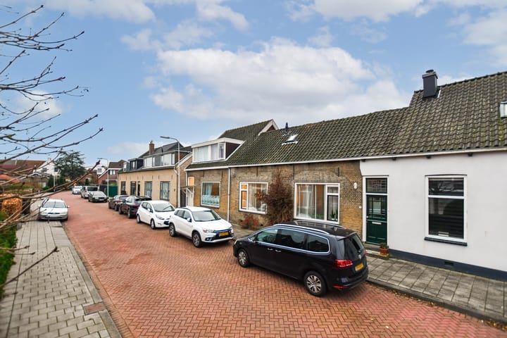 Tussenwoning Zantelweg 31 in Rhoon