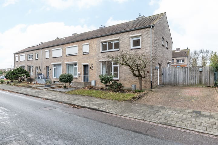 Hoekwoning Eikstraat 75 in Heerlen