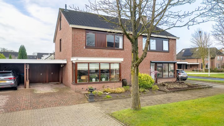 2-onder-1-kapwoning De Zwaan 11 in Almelo