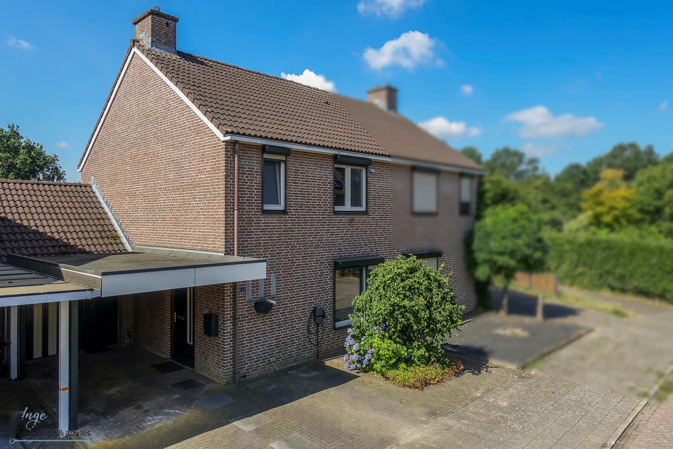 2-onder-1-kapwoning Paardebloemstraat 4 in Reuver