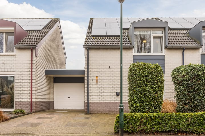 Geschakelde 2-onder-1-kapwoning Mosterdveld 7 Veghel