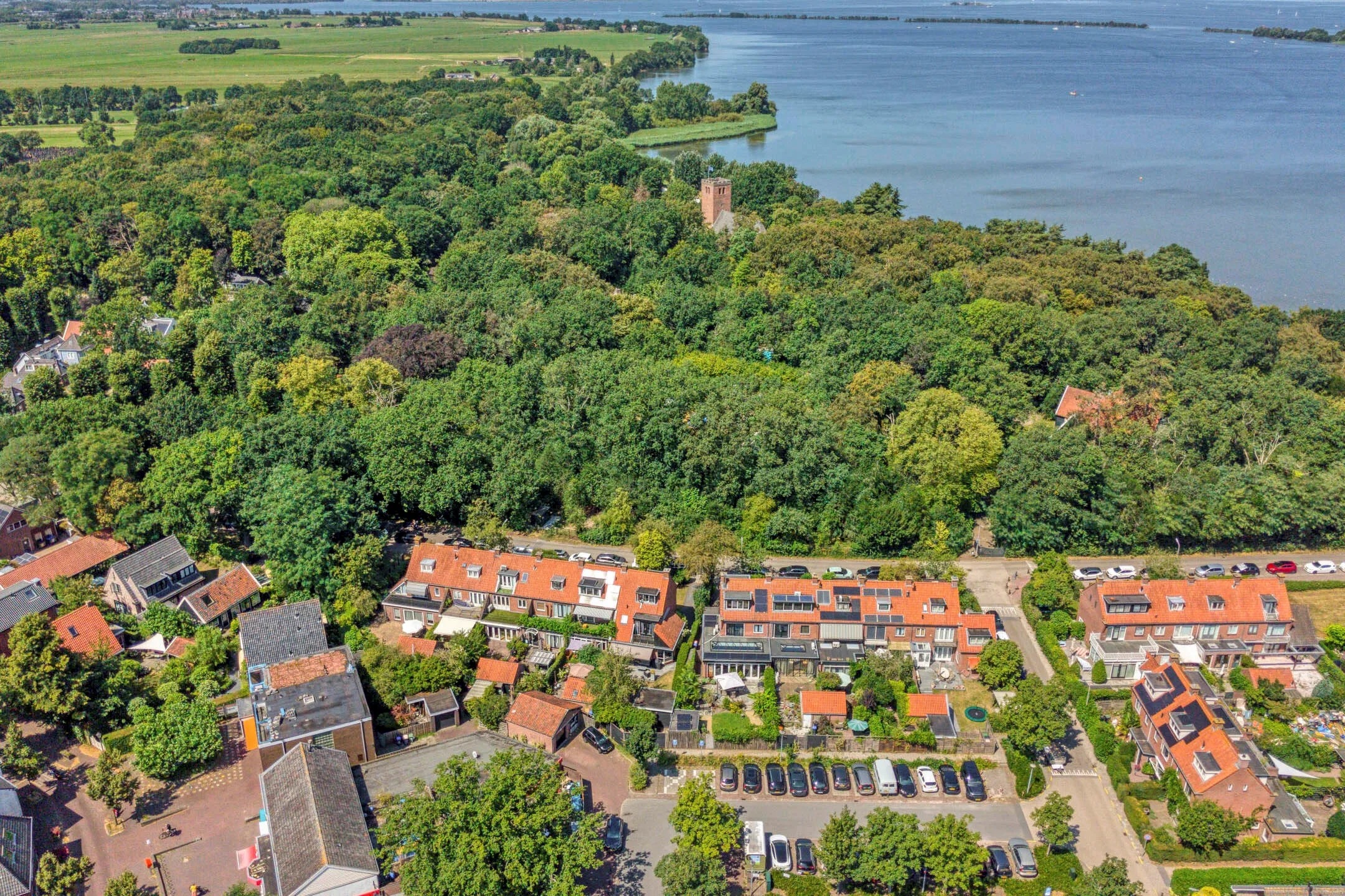 Tussenwoning Flevolaan 6 in Muiderberg