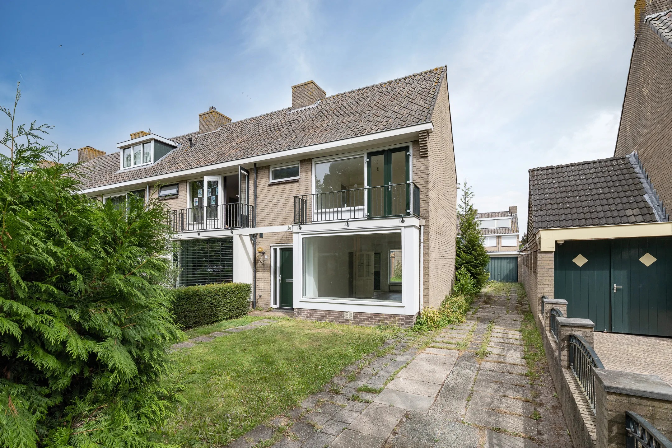 Hoekwoning Raadhuislaan 68 in Eemnes