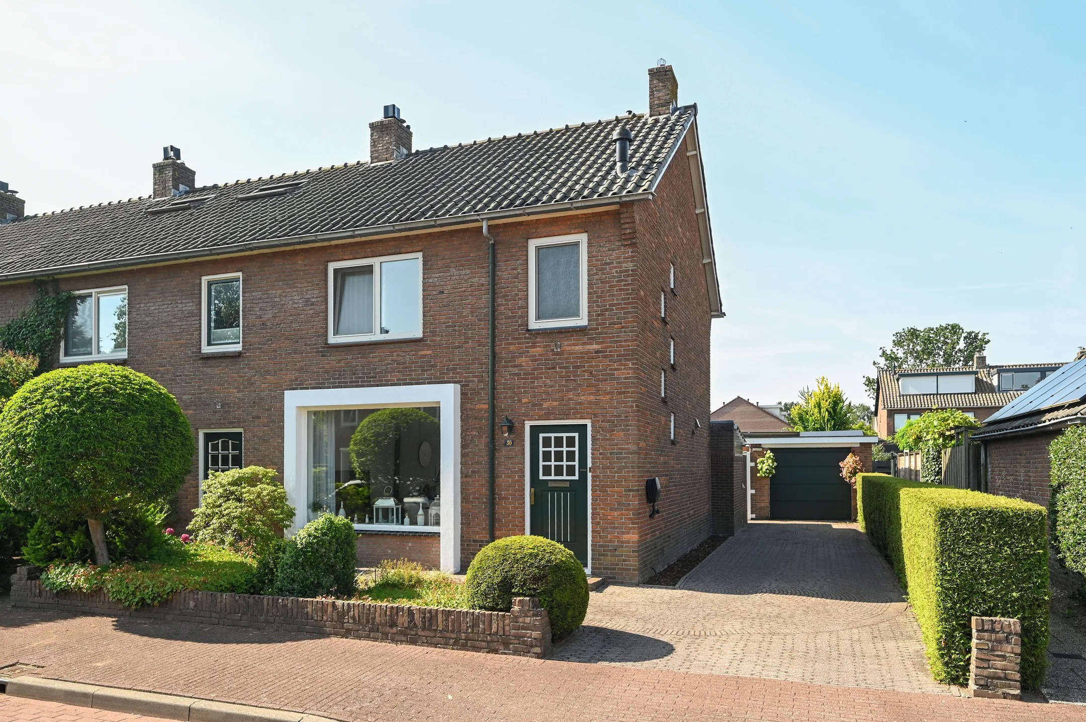 Hoekwoning Antennestraat 30 in Huizen