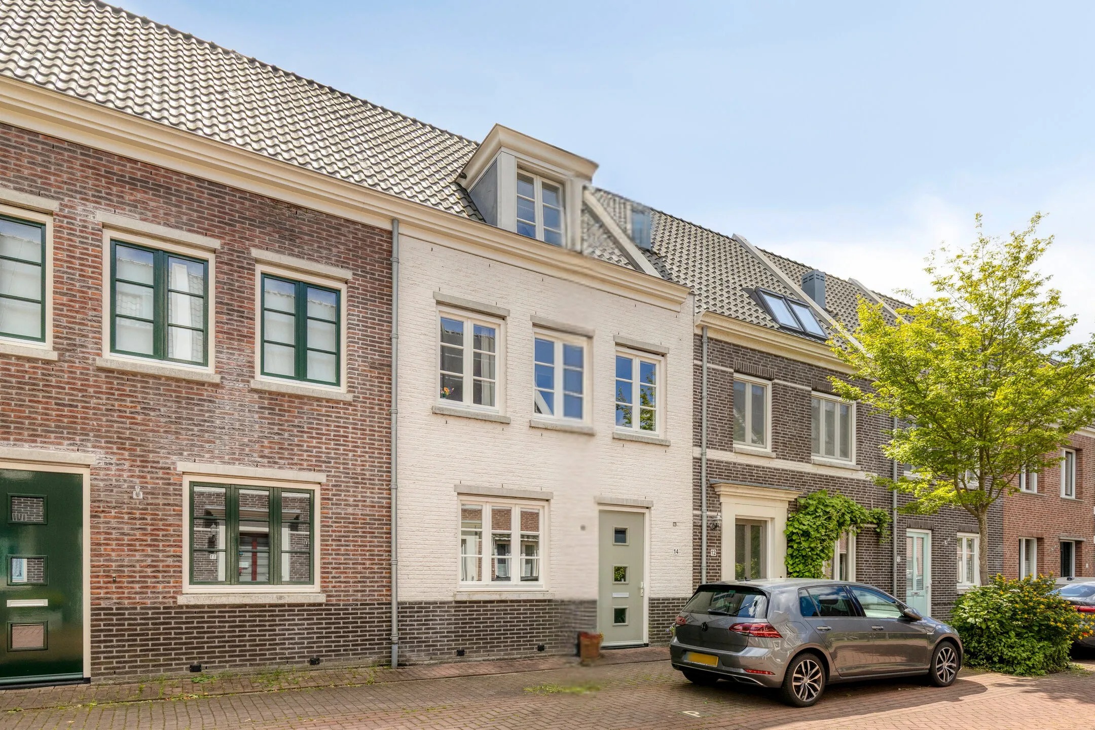 Tussenwoning Veenoever 14 in Roelofarendsveen