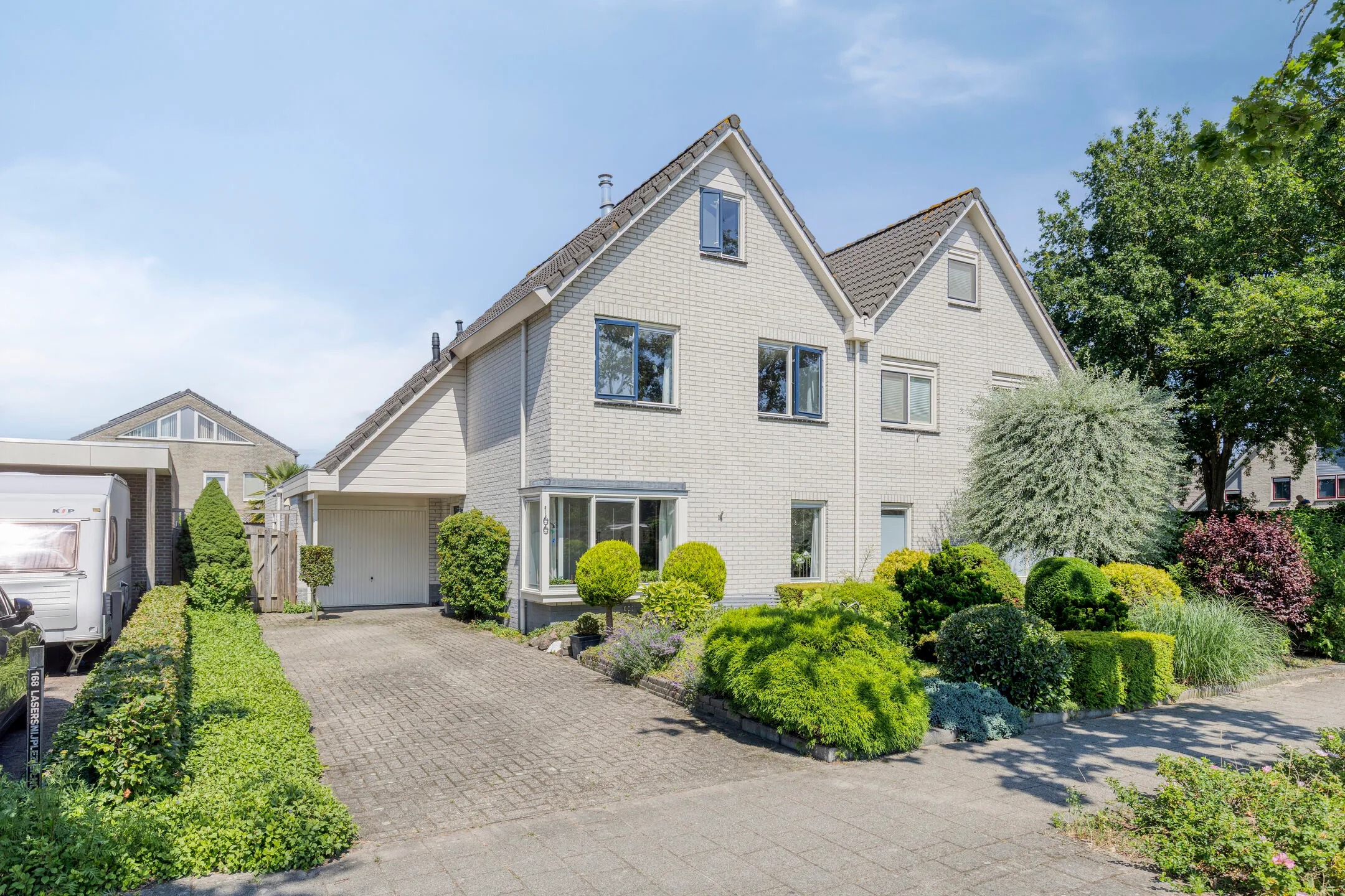 2-onder-1-kapwoning Dijkstraat-west 166 in Veenendaal