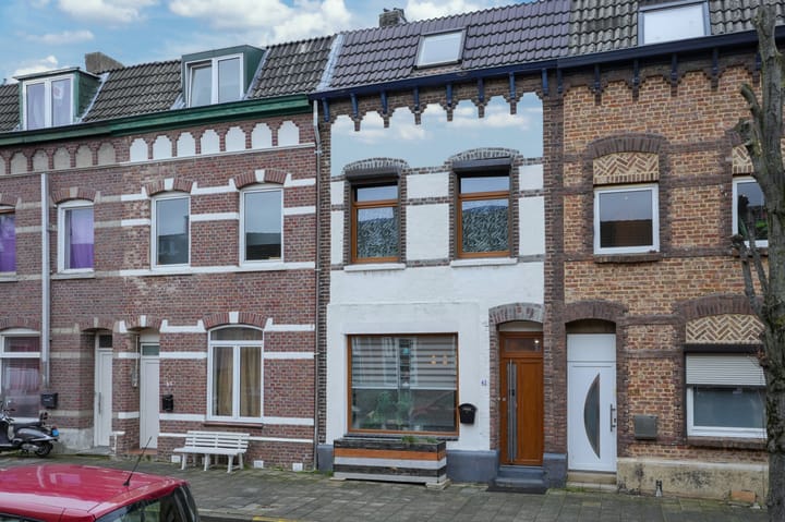 Eengezinswoning, tussenwoning Limbrichterweg 41 in Sittard