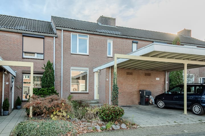 Tussenwoning Eikenlaan 28 in Spaubeek