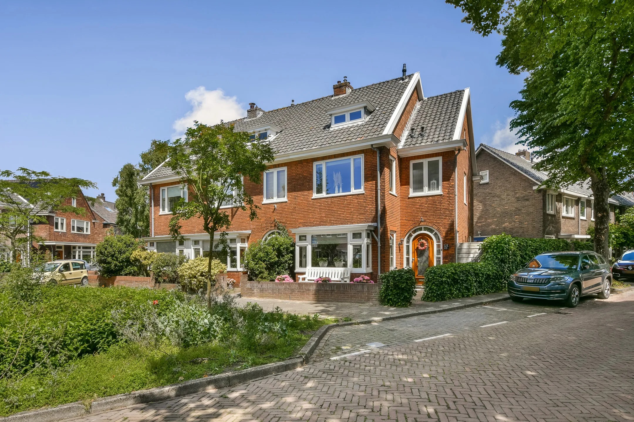 Hoekwoning Lindenlaan 6 in Beverwijk