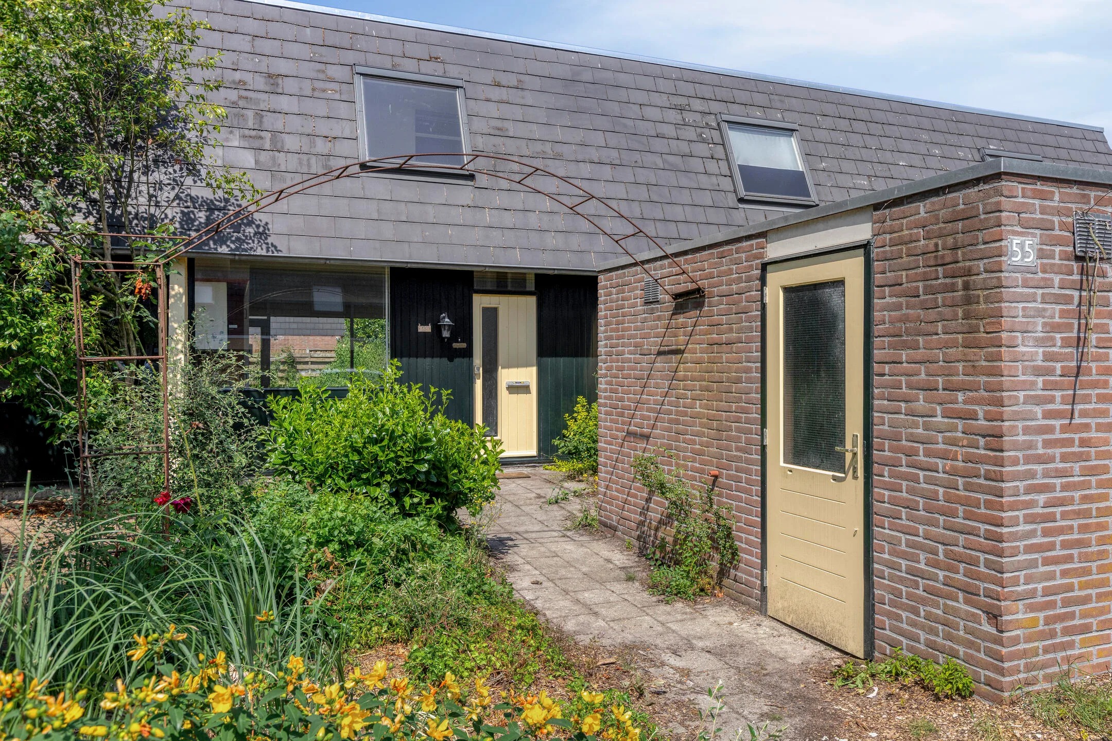 Tussenwoning Ereprijs 55 in Huizen