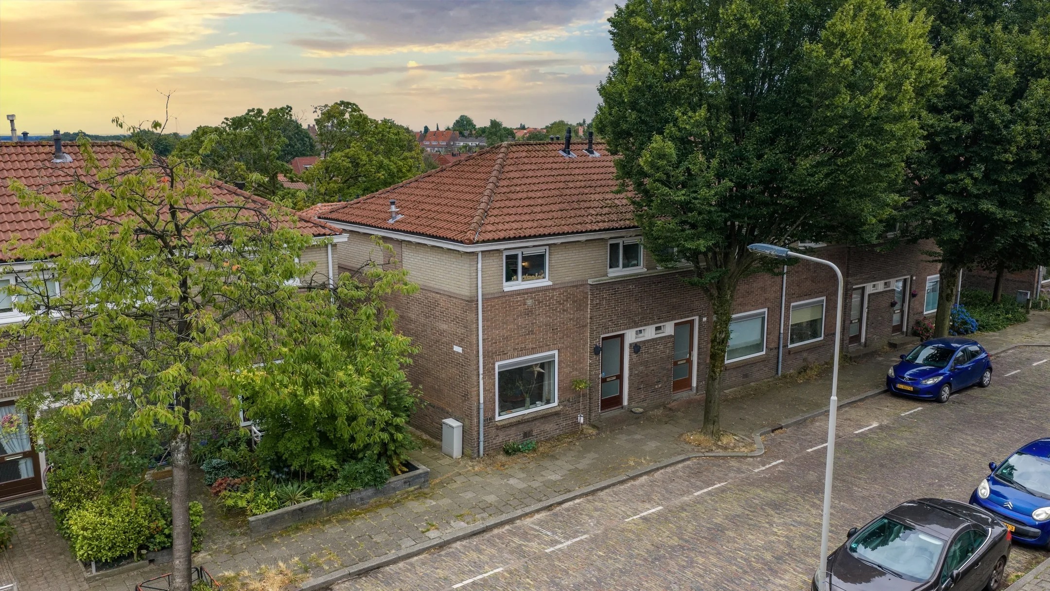 Hoekwoning Hertenlaan 24 in Arnhem