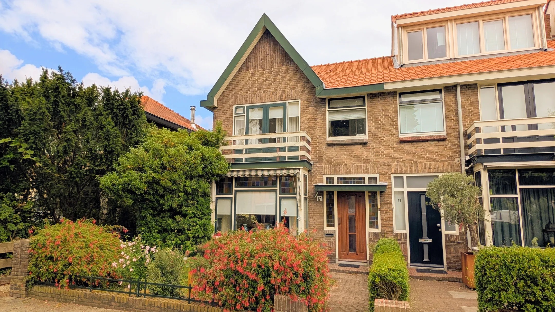 Hoekwoning Hoogmadeseweg 17 in Leiderdorp