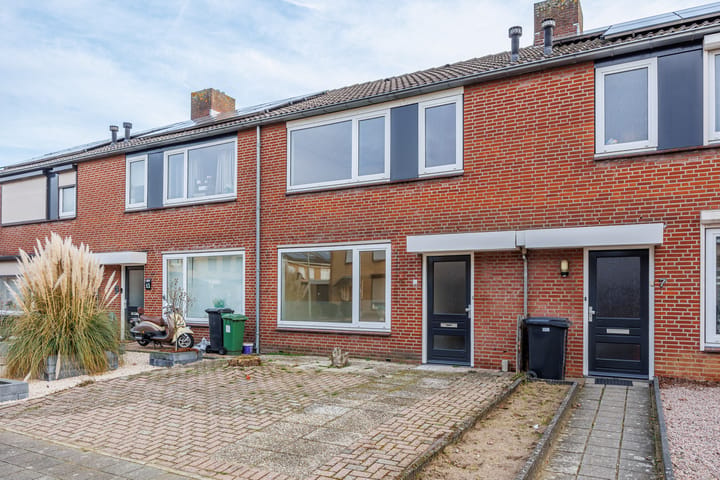 Tussenwoning George Breitnerstraat 5 Bergen L