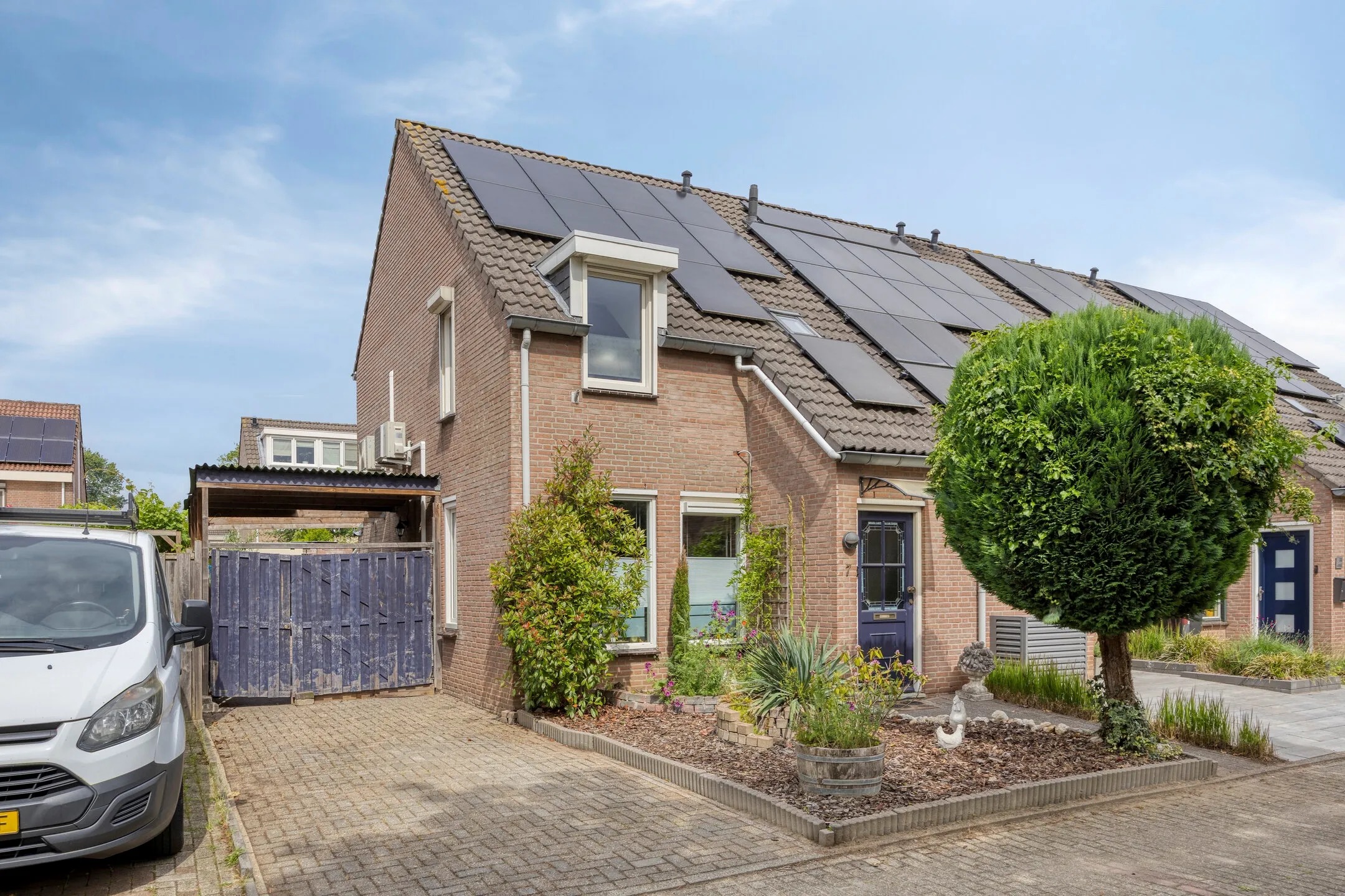 2-onder-1-kapwoning Buizerdhorst 7 in Roermond