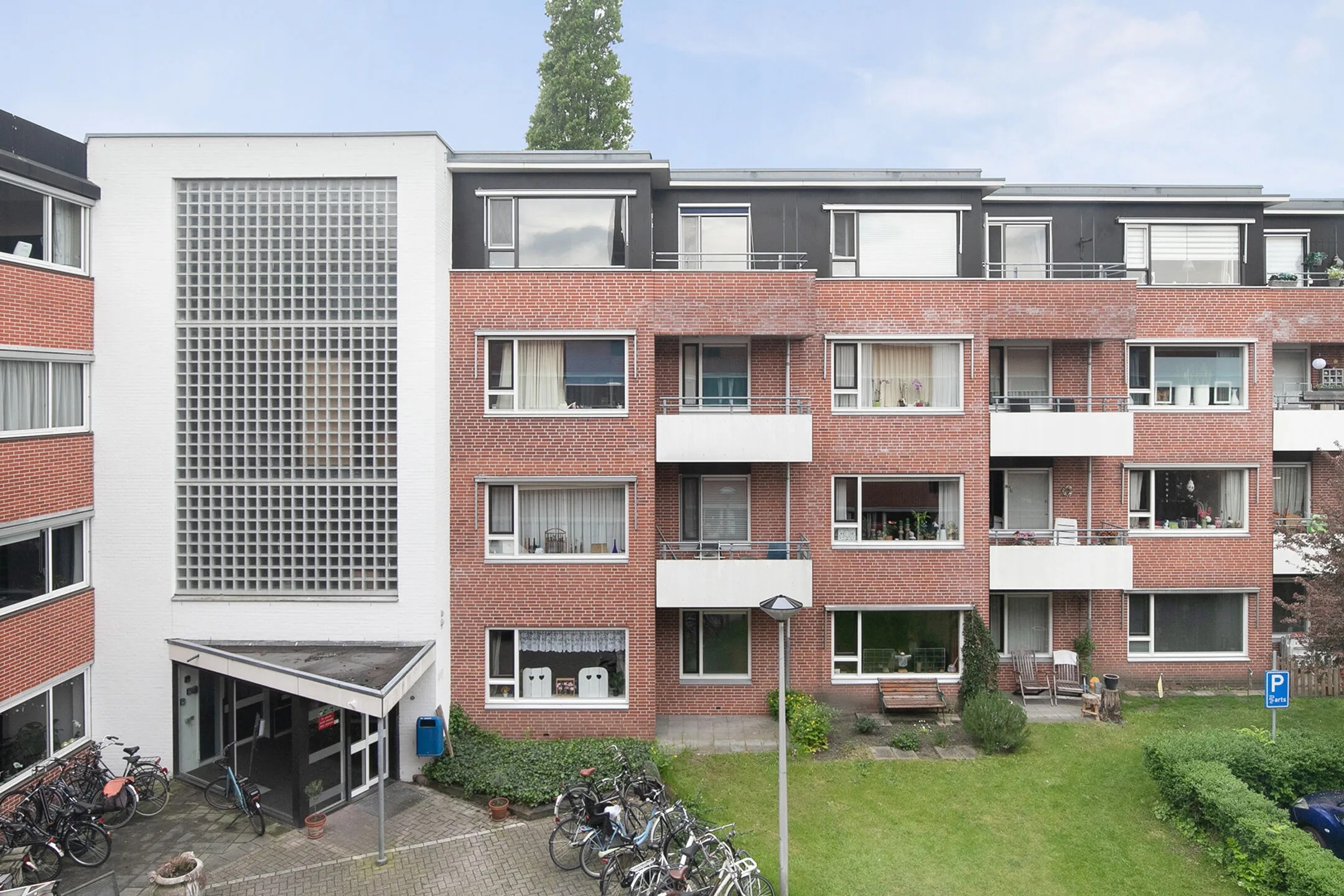 Galerijflat Achter de Hoven 64 in Zwolle